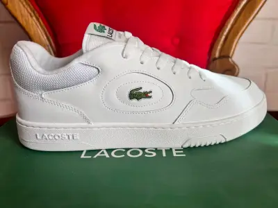 Zapatillas blancas Lacoste de cuero - miniatura 1
