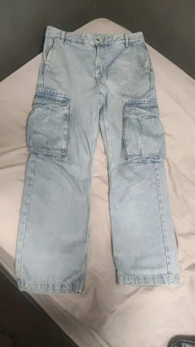 Pantalones cargo de mezclilla Zara para hombre - miniatura 1
