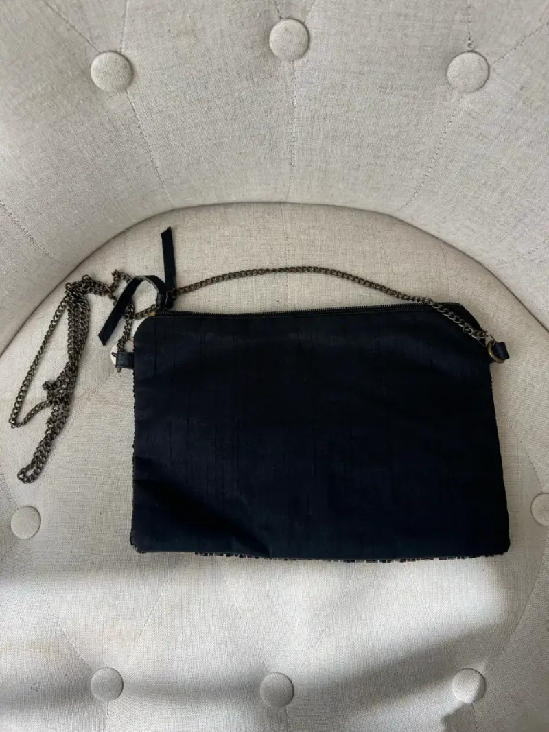 Cartera de mano con lentejuelas y cadena - 4
