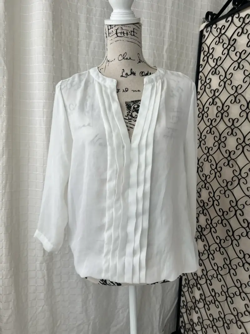 Blusa blanca de gasa Marquis talla XL da para L - 1