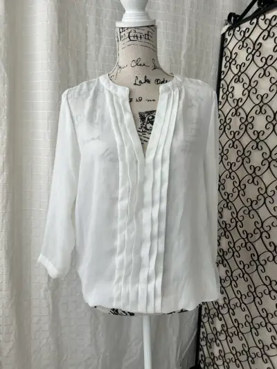 Blusa blanca de gasa Marquis talla XL da para L - miniatura 1
