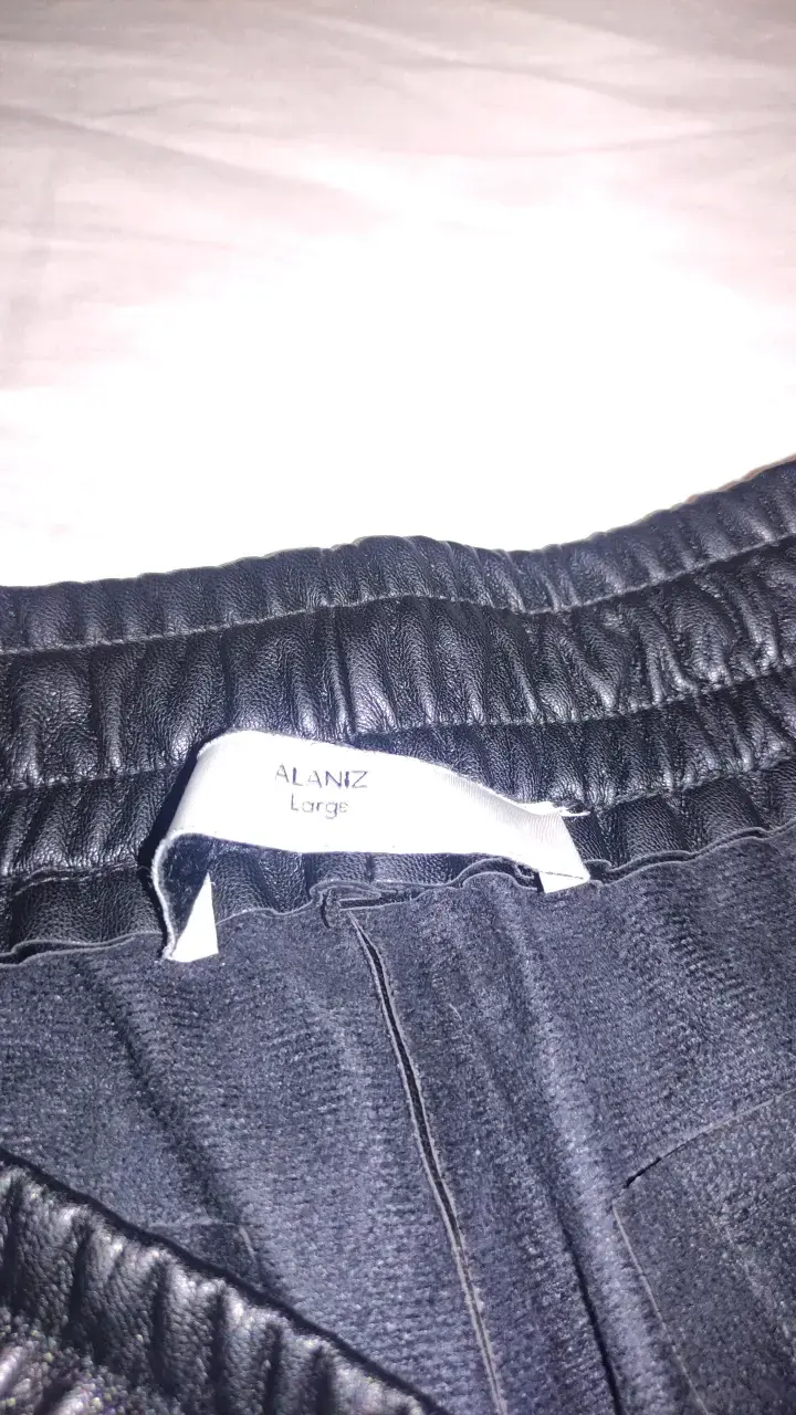 Shorts de cuero sintético negro Alaniz - 3