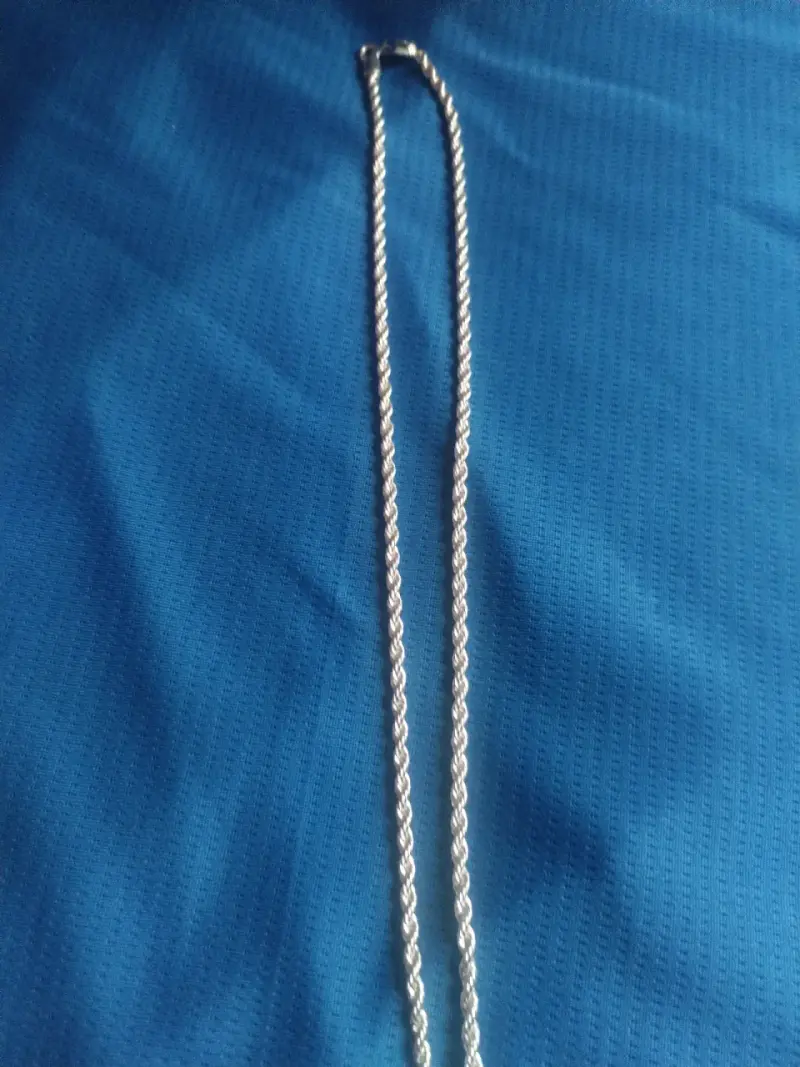 Collar de plata con colgante decorativo - 3