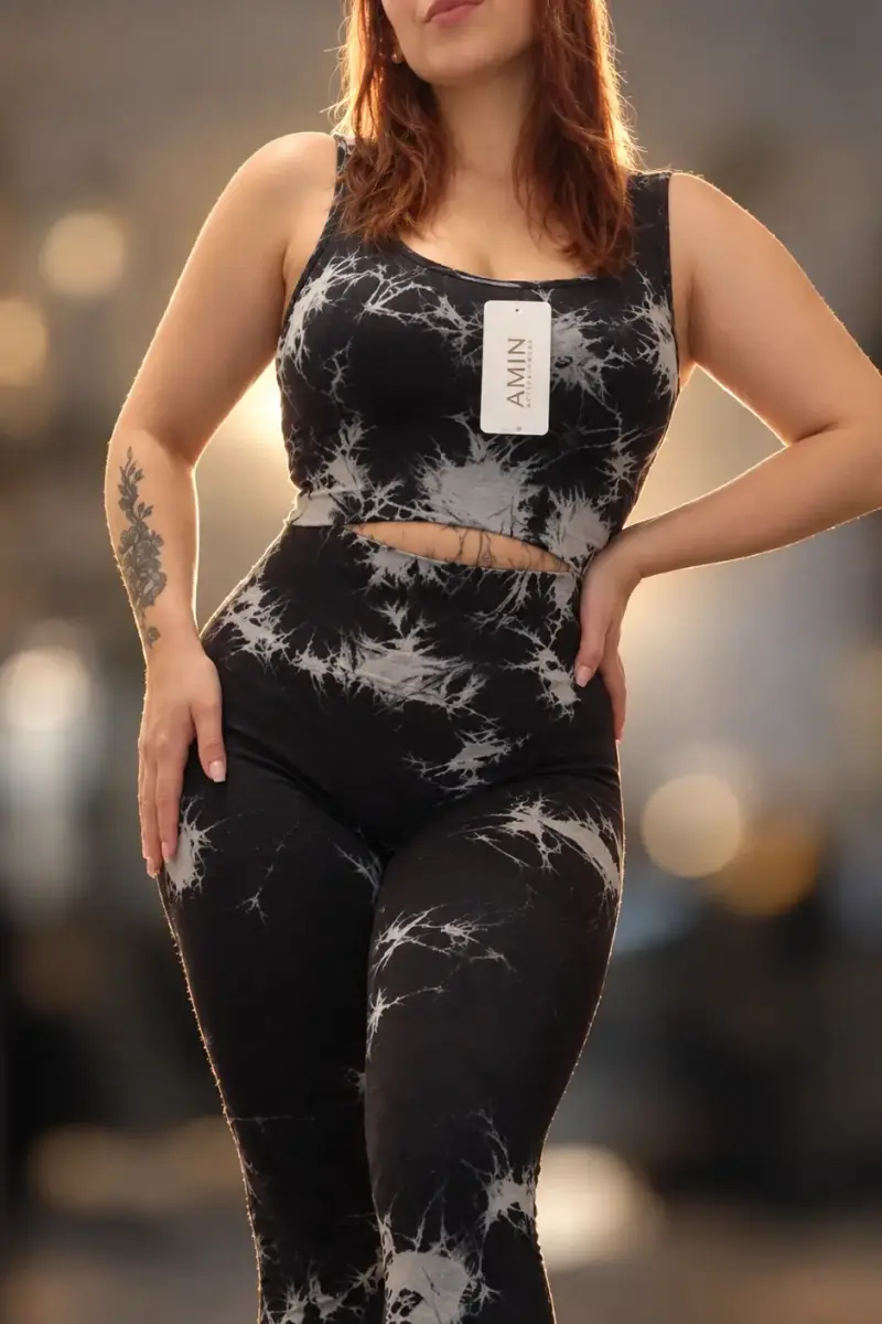 Conjunto deportivo tie-dye negro y blanco para mujer - 1