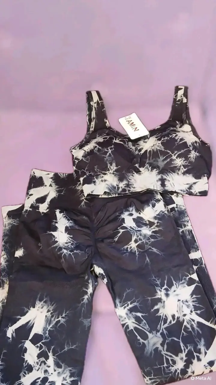 Conjunto deportivo tie-dye negro y blanco para mujer - 2