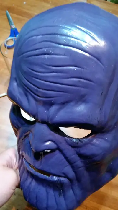 Máscara de disfraz de Thanos - miniatura 4