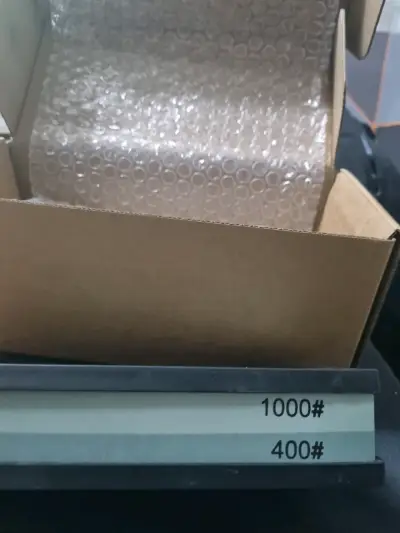 Piedra de afilar doble cara 400/1000 con caja - miniatura 1
