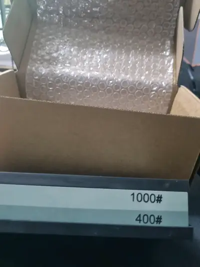 Piedra de afilar doble cara 400/1000 con caja - miniatura 2