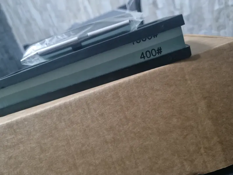 Piedra de afilar doble cara 400/1000 con caja - 8