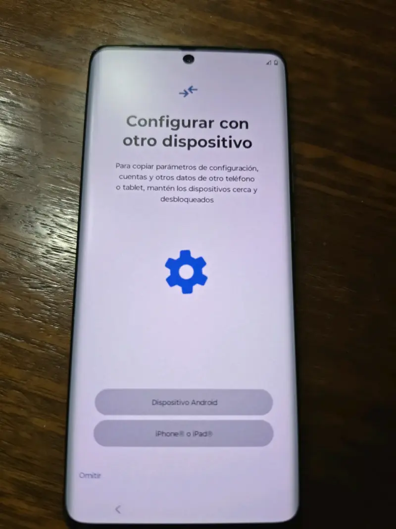 Smartphone Motorola con triple cámara trasera - 1