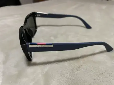 Gafas de sol Gucci  con estuche - miniatura 3