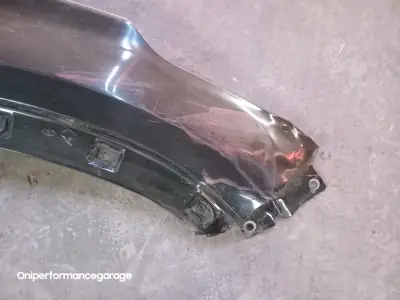 Guardabarros delantero de auto buen estado - miniatura 2