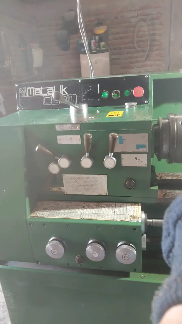 Torno Metalik Com para metalurgia - 1
