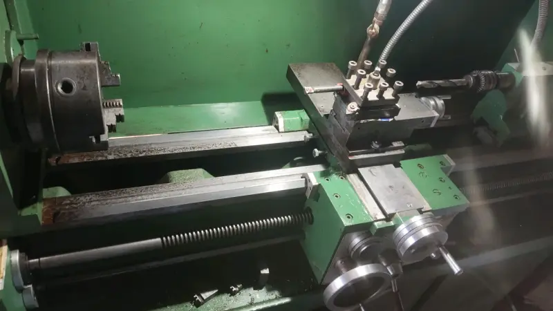Torno Metalik Com para metalurgia - 4