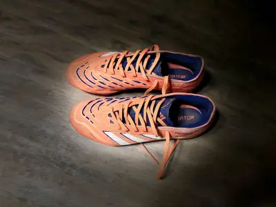 Zapatillas de fútbol Adidas Predator naranjas - miniatura 1