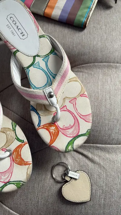 Sandalias Coach estampadas multicolor - miniatura 2