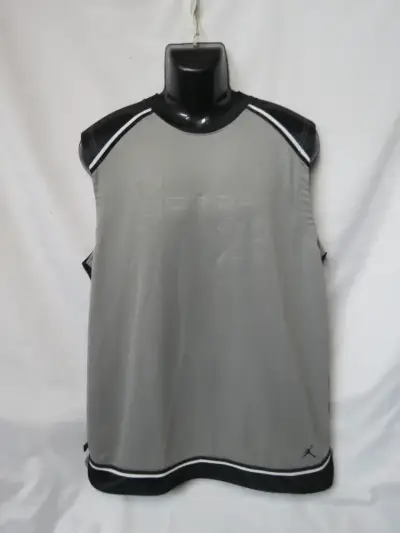 Camiseta Basquetbol Marca Jordan Talla L - XL - miniatura 2