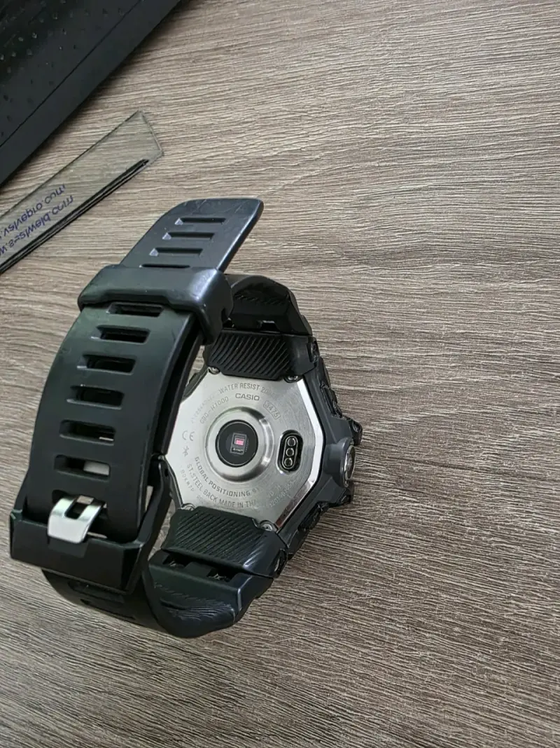 Reloj Casio G-Shock Solar Negro con Cargador - 2