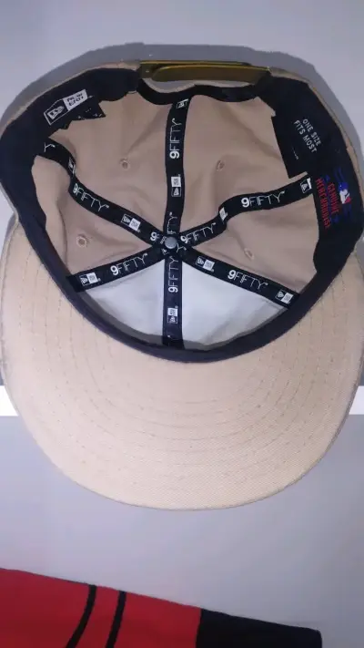 Gorra beige New Era 9Fifty con logo C - miniatura 2