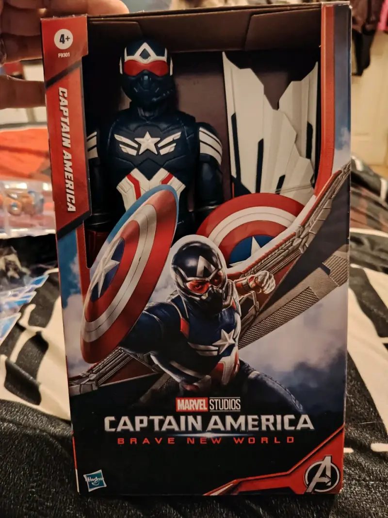 Figura de acción Captain America Brave New World - 3