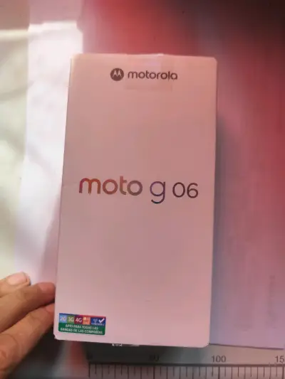Smartphone Motorola Moto G06 con cámara de 50 MP - miniatura 1