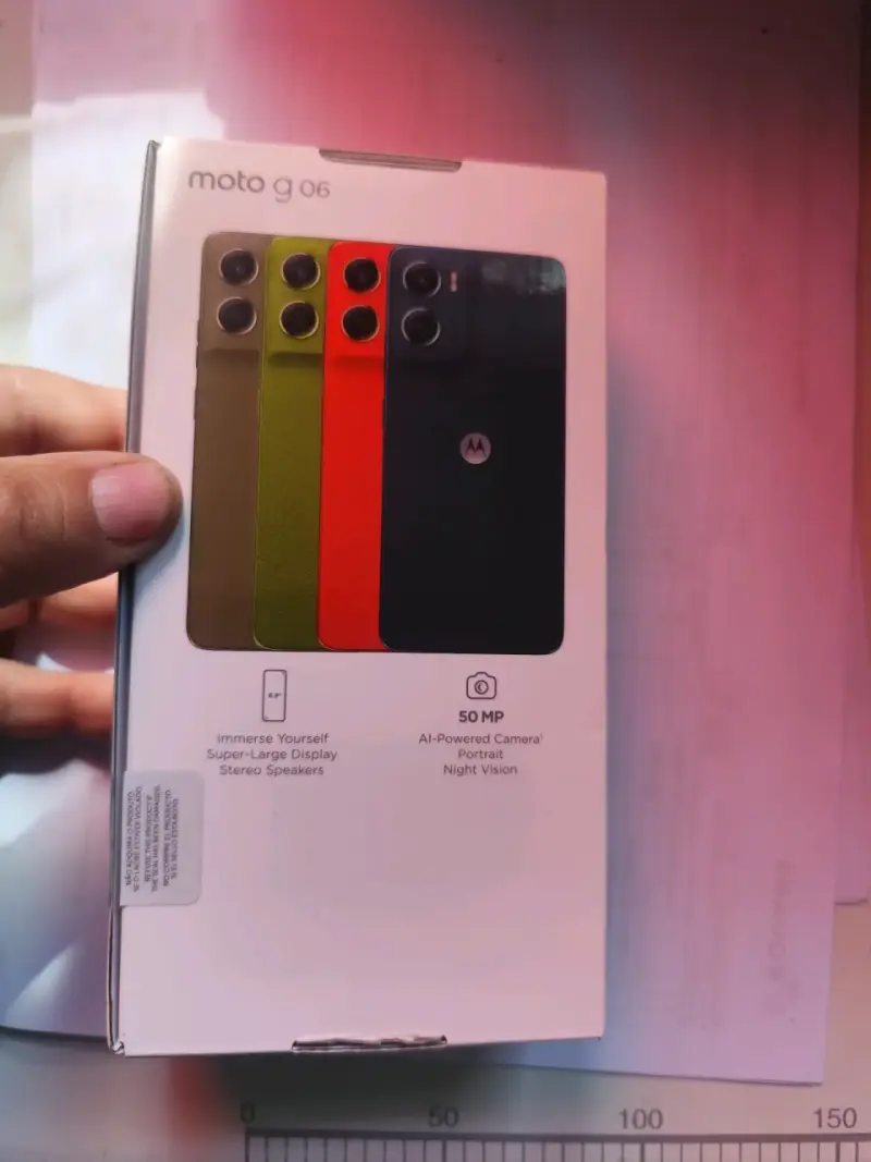 Smartphone Motorola Moto G06 con cámara de 50 MP - 2