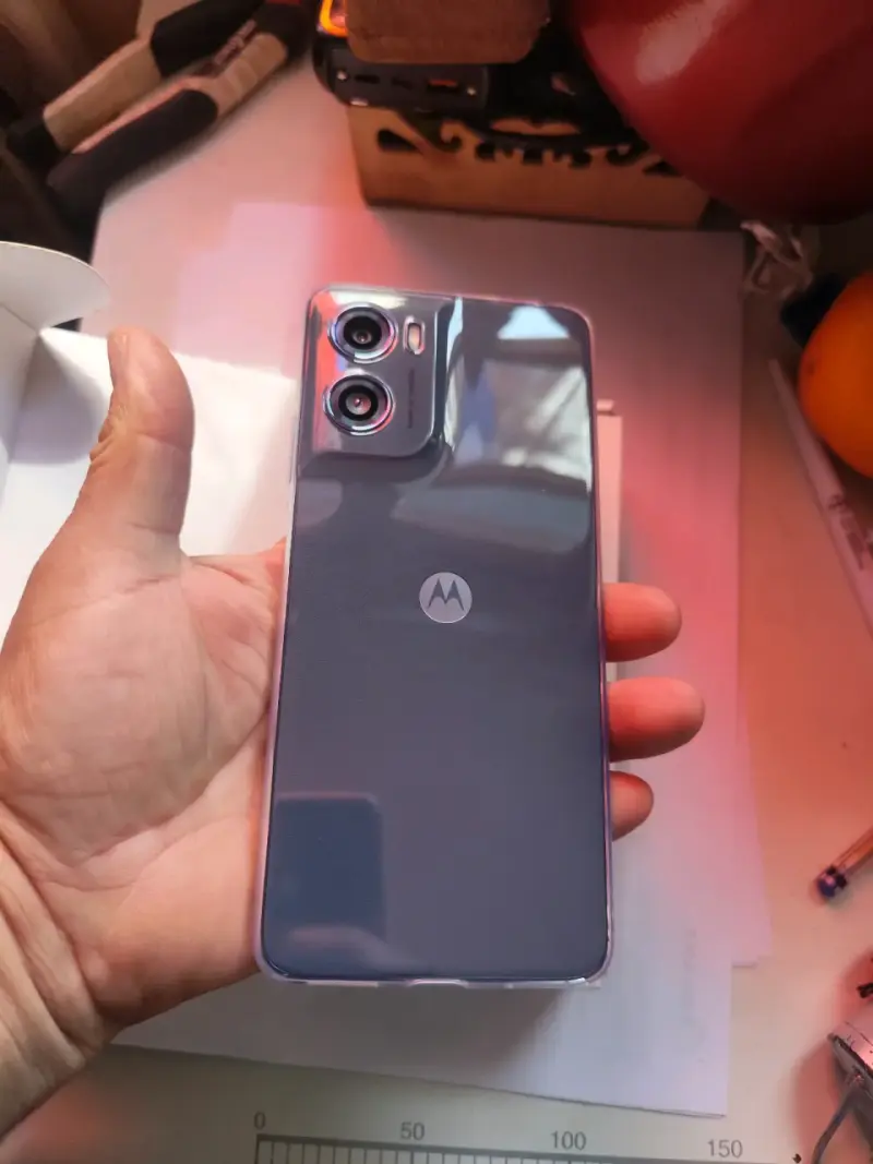 Smartphone Motorola Moto G06 con cámara de 50 MP - 4