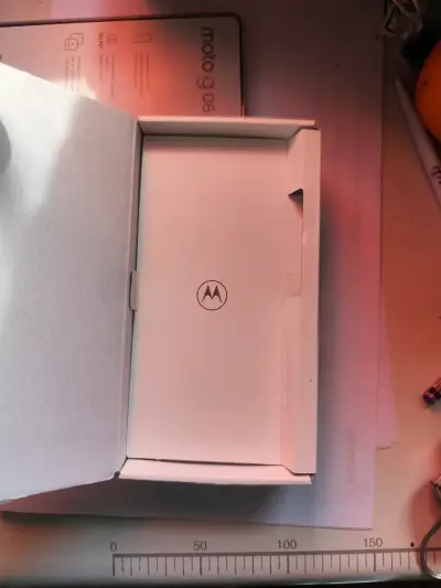 Smartphone Motorola Moto G06 con cámara de 50 MP - miniatura 5