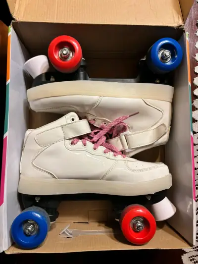 Patines Tribu con luces y ruedas de colores - miniatura 1