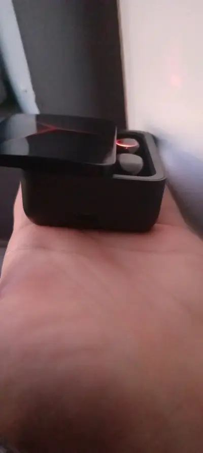 Los M90Pro  con estuche de carga LED - miniatura 1