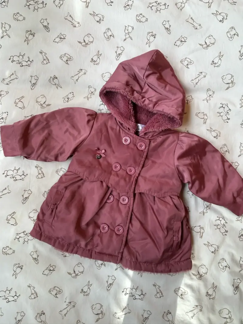 Abrigo de bebe marca limonada