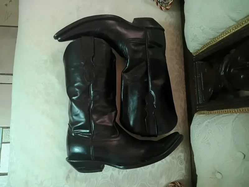 Botas vaqueras de cuero negro para hombre - 2
