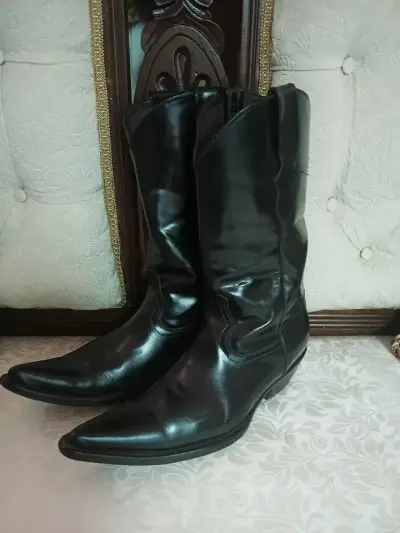 Botas vaqueras de cuero negro para hombre - miniatura 3