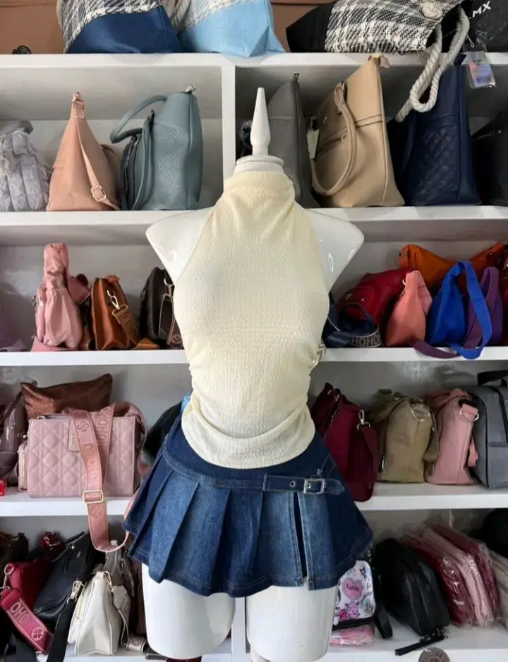 Top sin mangas blanco para mujer