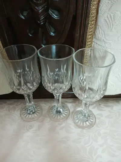Copas talladas  para vino - miniatura 1