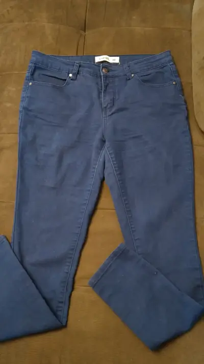 Lote de jeans para mujer en varios estilos - miniatura 2