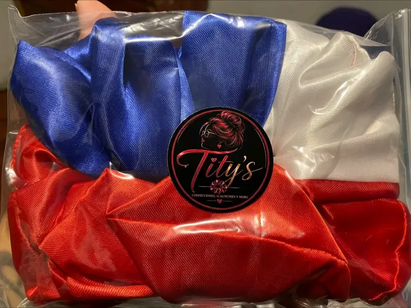 Colección de scrunchies tricolor de satén - 2