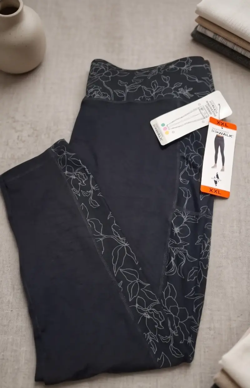 Leggings deportivos negros con diseño floral XXL
