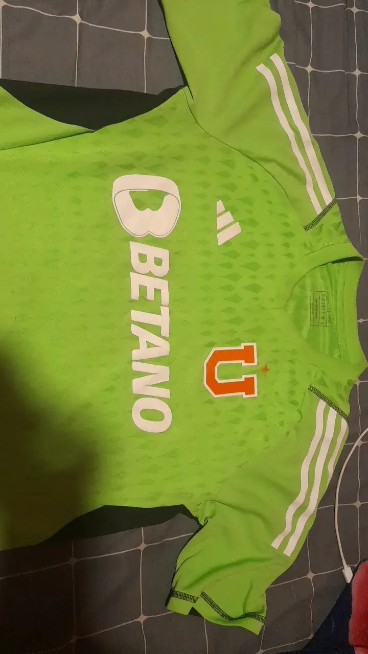 Polera de fútbol verde Adidas Universidad de Chil - 1
