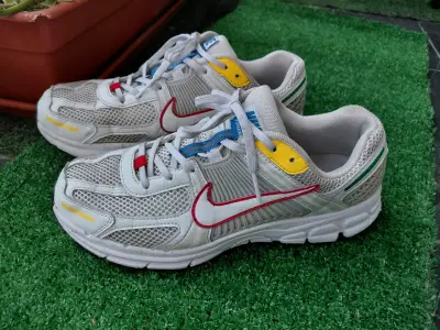 Nike zoom vomero 5 - miniatura 1