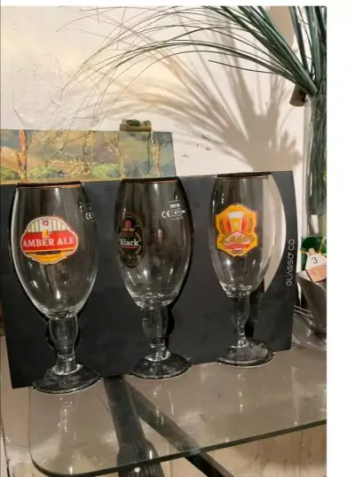 Set de 3 copas de cerveza con logos - miniatura 2