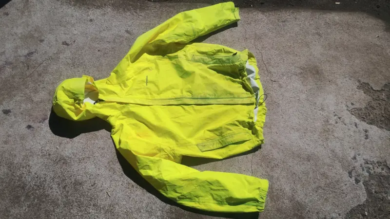 Conjunto impermeable de pesca con botas Rapala - 2