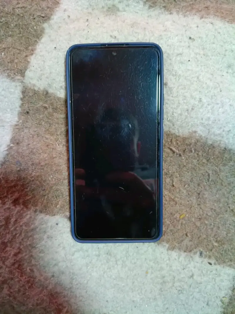 Redmi con funda protectora azul - 4