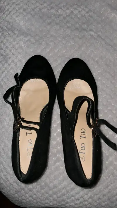 Zapatos de tacón negro con correa Tuo Tuo - miniatura 1