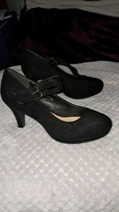Zapatos de tacón negro con correa Tuo Tuo - miniatura 2
