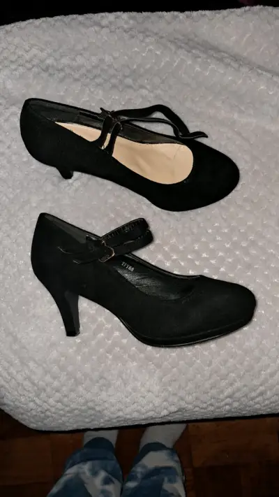 Zapatos de tacón negro con correa Tuo Tuo - miniatura 3