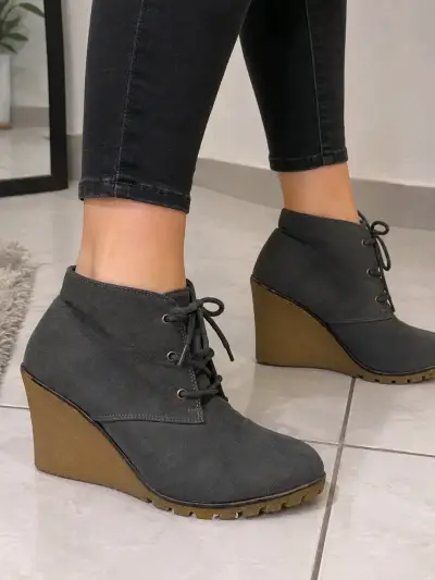 Botines de cuña marca Marquis talla 39 - miniatura 1