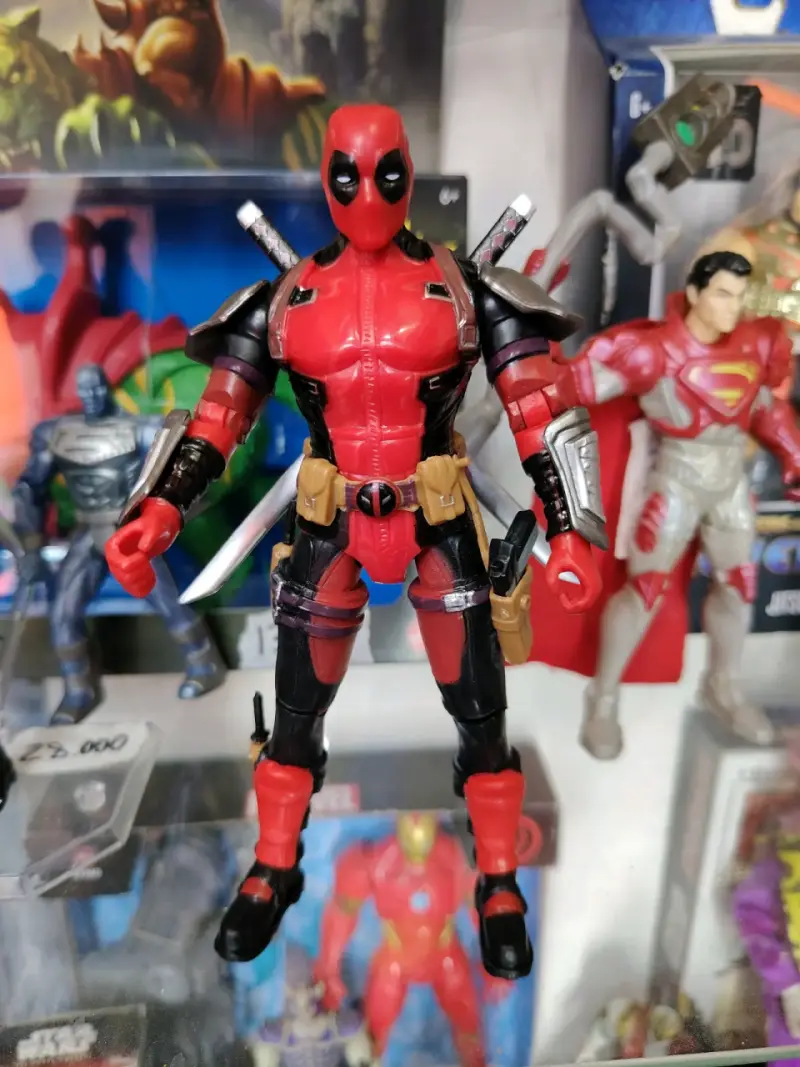 Figura de acción Deadpool - 2