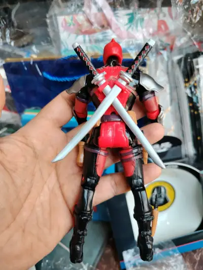 Figura de acción Deadpool - miniatura 3