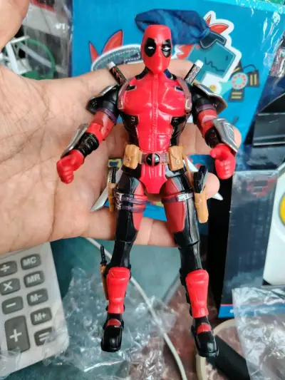 Figura de acción Deadpool - miniatura 4